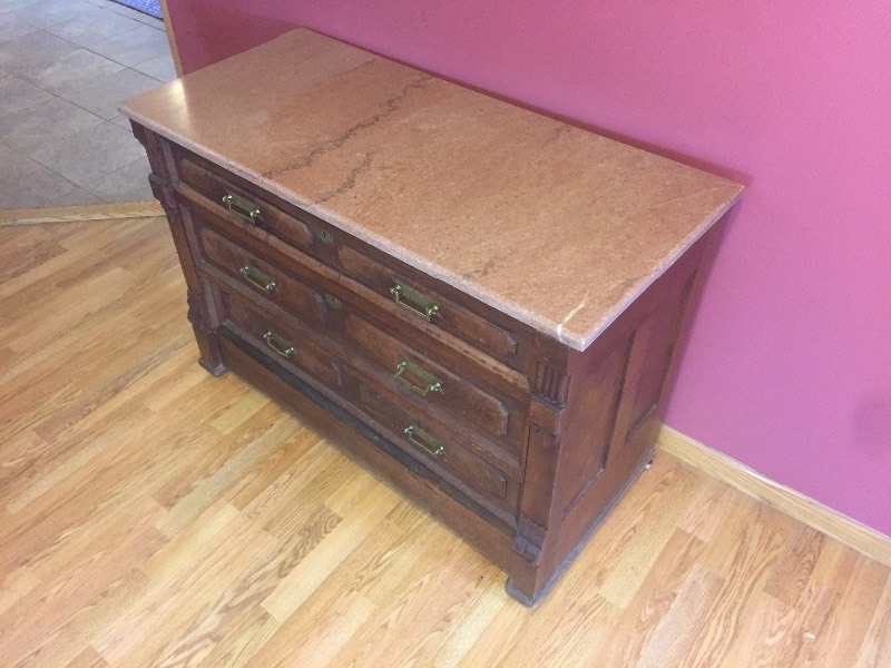 3 Drawer Commode Dresser