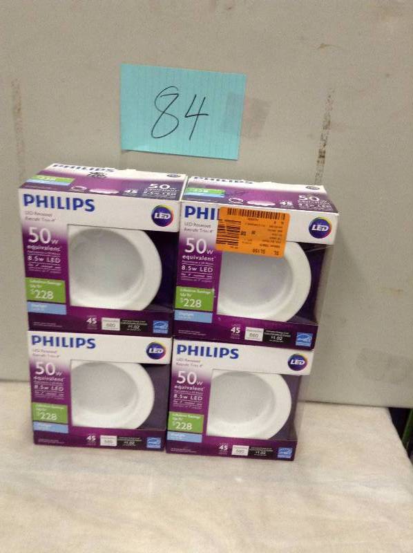 Lot of 4 Philips 50 W  8.5w LED