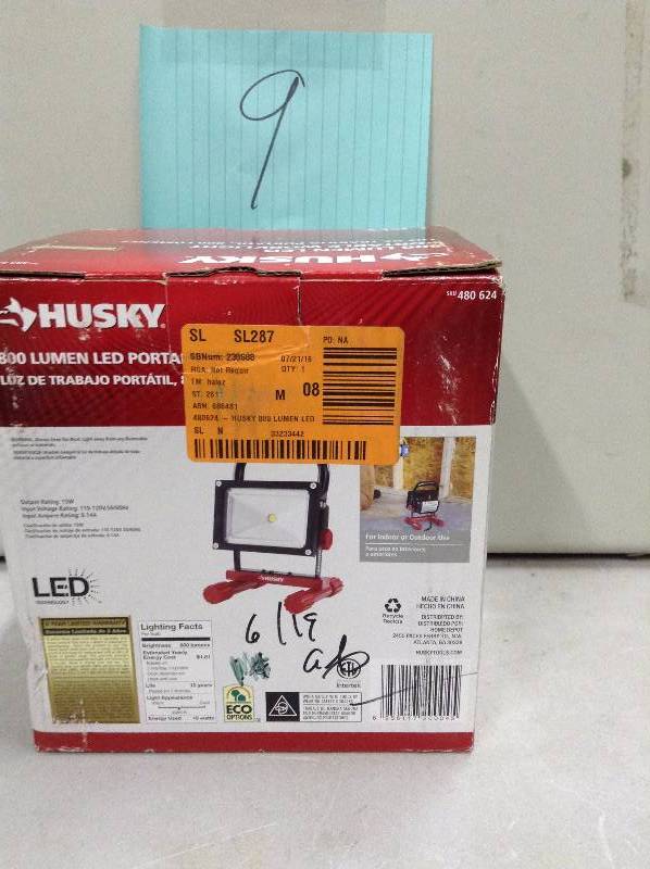 Husky 800 Lumen Portable Worklight Never Used  Stock and actual pictures used to display item