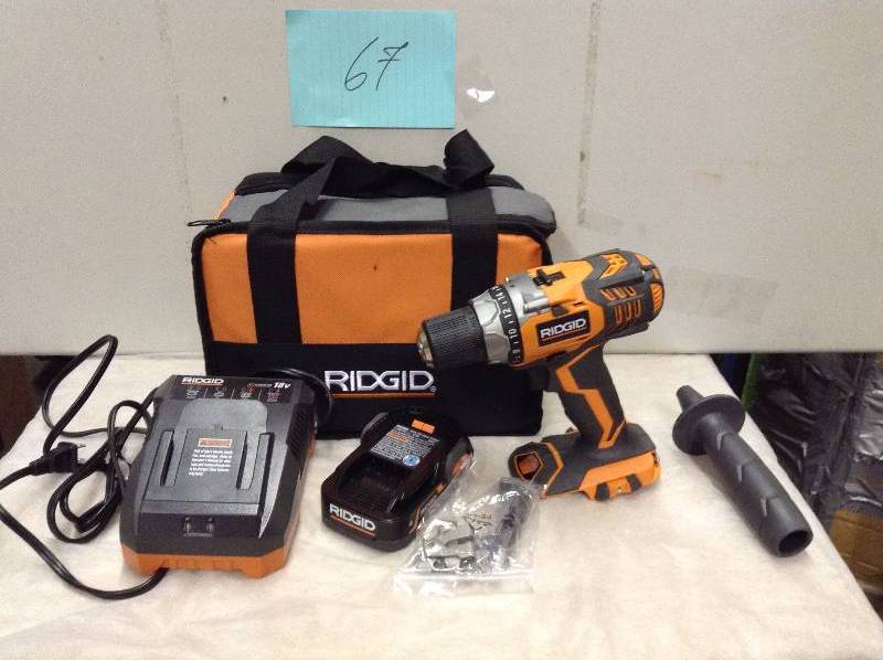 Ridgid Tool 18V Drill Driver Kit  in like new condition