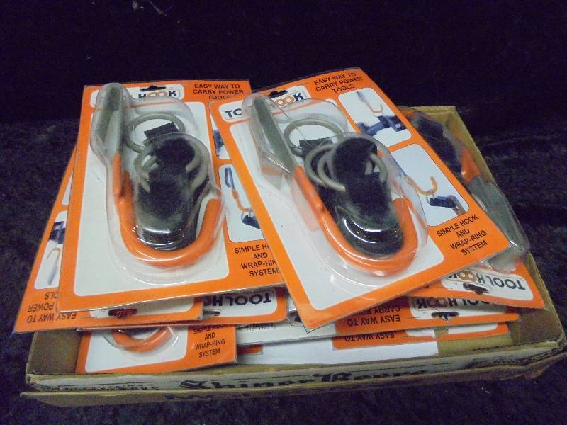 lot 27 image: Lot - Tool Hooks