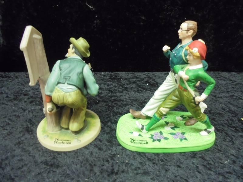 lot 39 image: Lot - Danbury Mint Norman Rockwell Figurines