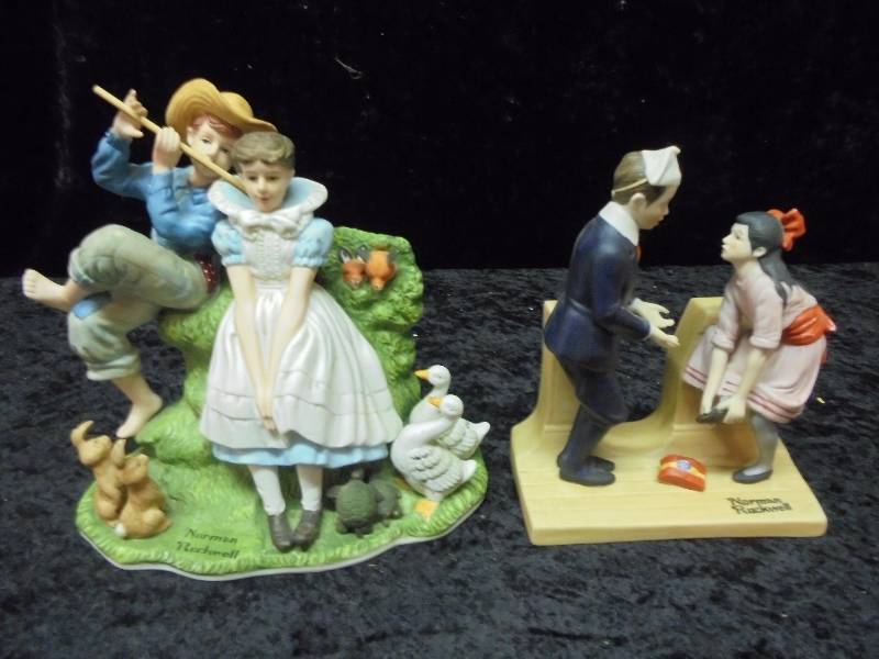 lot 41 image: Lot - Danbury Mint Norman Rockwell Figurines