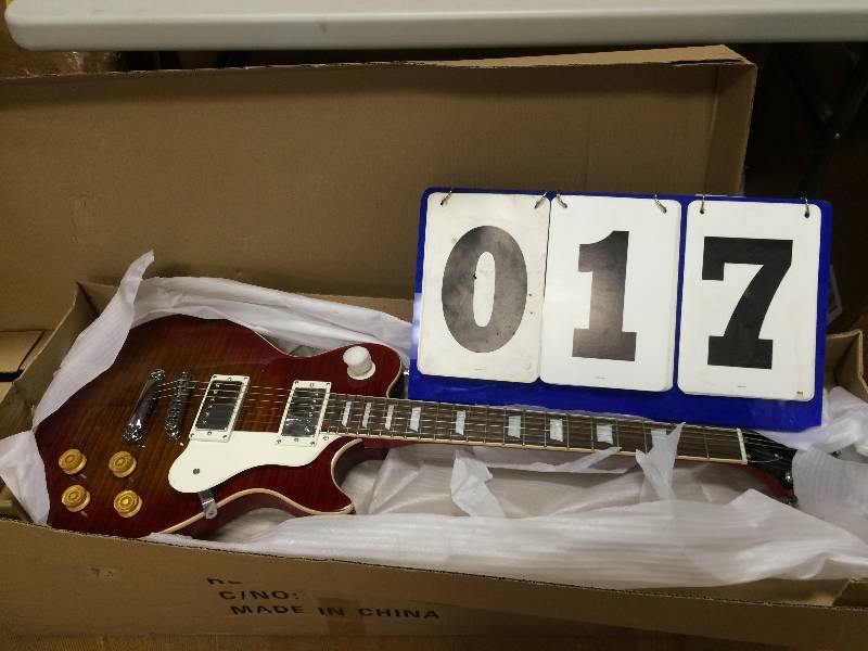 Silvertone Electric Guitar Pack stock and actual photos used to display item