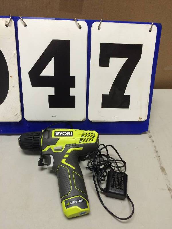 Ryobi 8-Volt Lithium-Ion Drill Kit in like New working conditions
