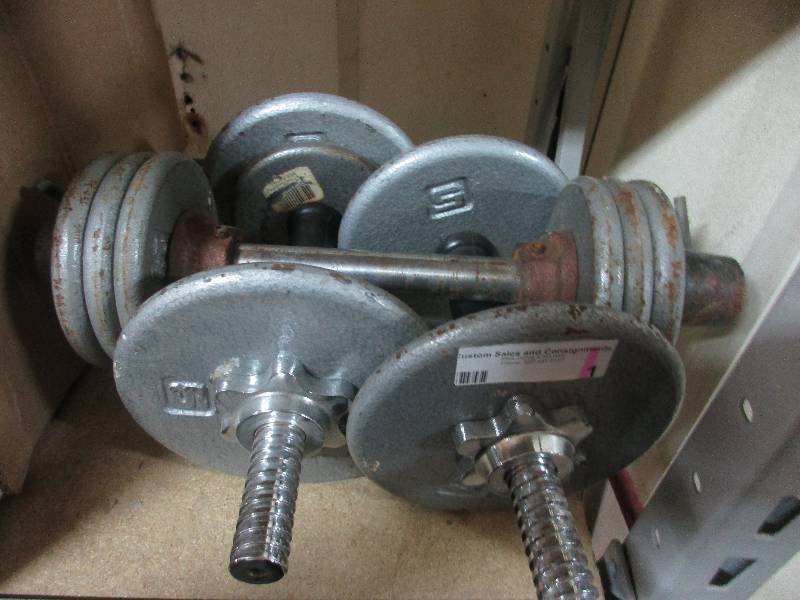 lot 1 image: Weights
