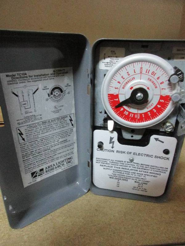 lot 5 image: Timers
