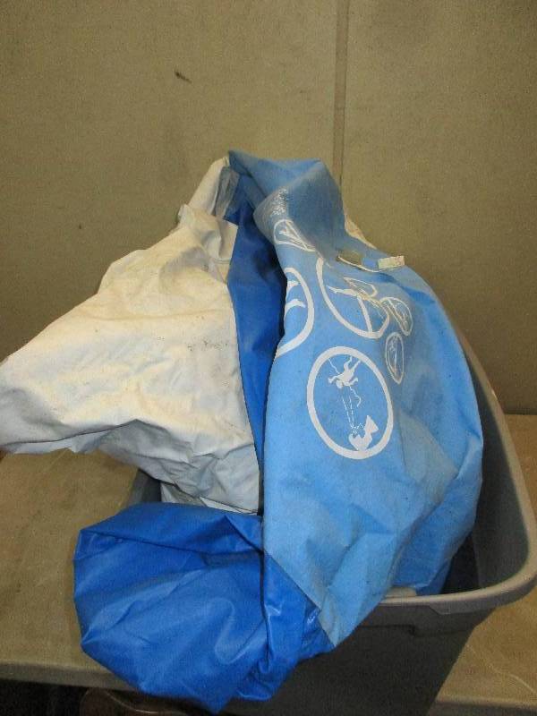 lot 49 image: swimming pool - inflate and fill