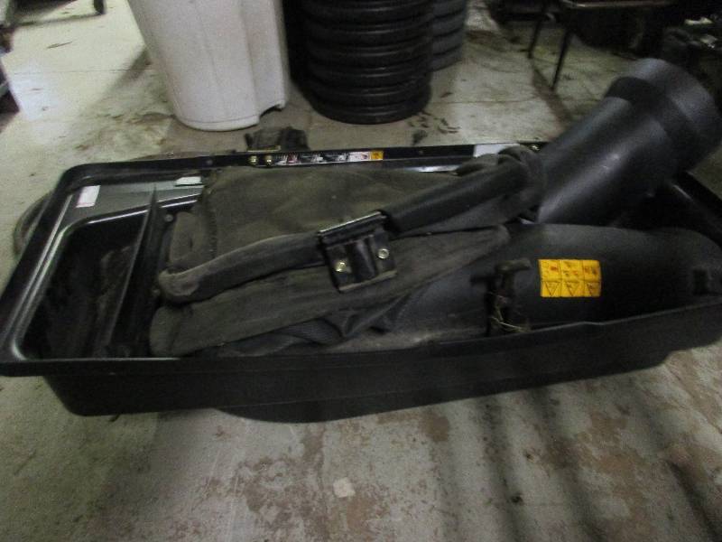 lot 53 image: Toro time cutter twin bagger model number 79382
