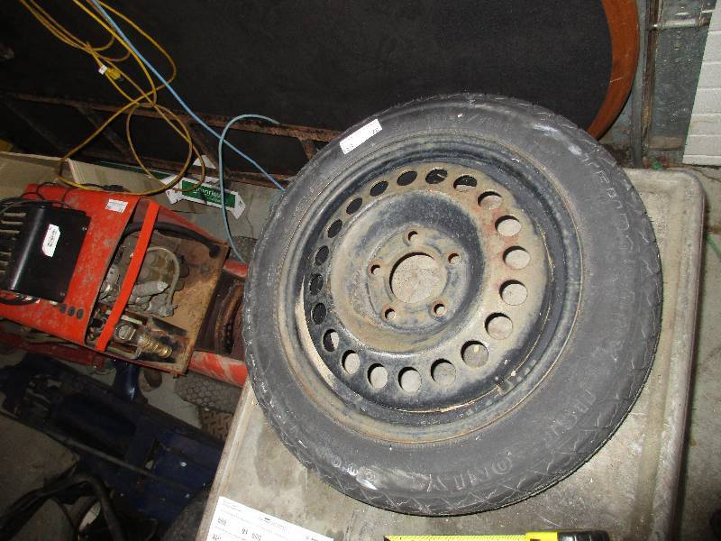 lot 78 image: 15 spare tire