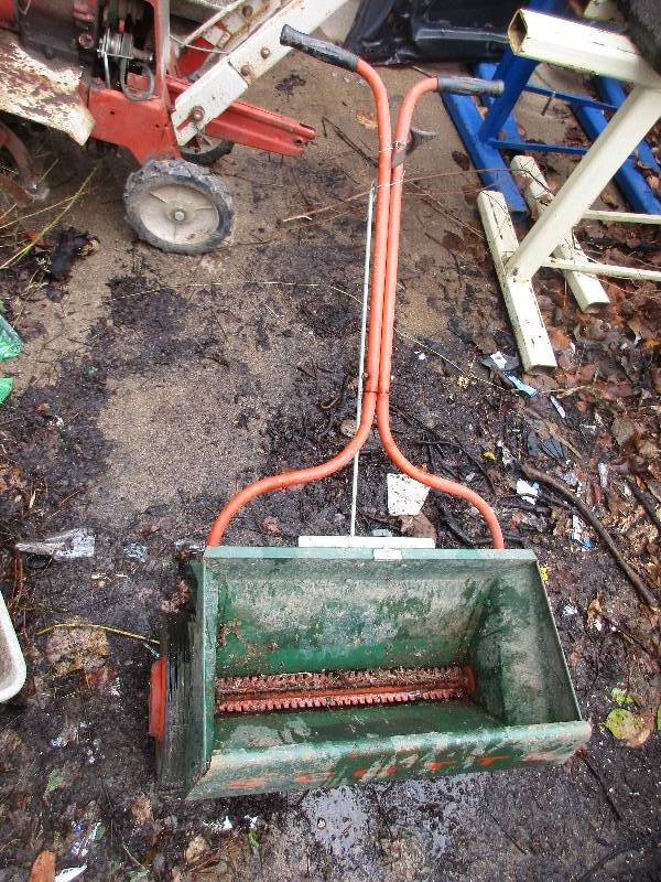 lot 97 image: 2 seed spreaders
