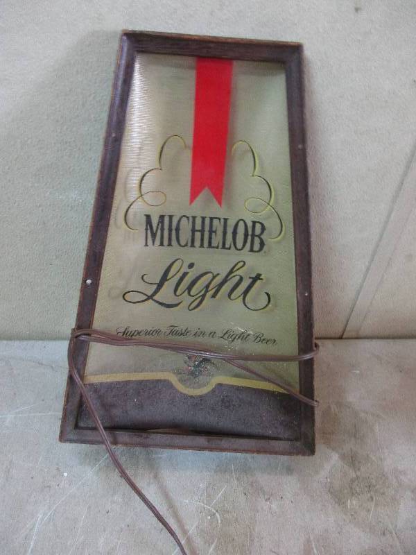 lot 105 image: vintage Michelob light and extension cord