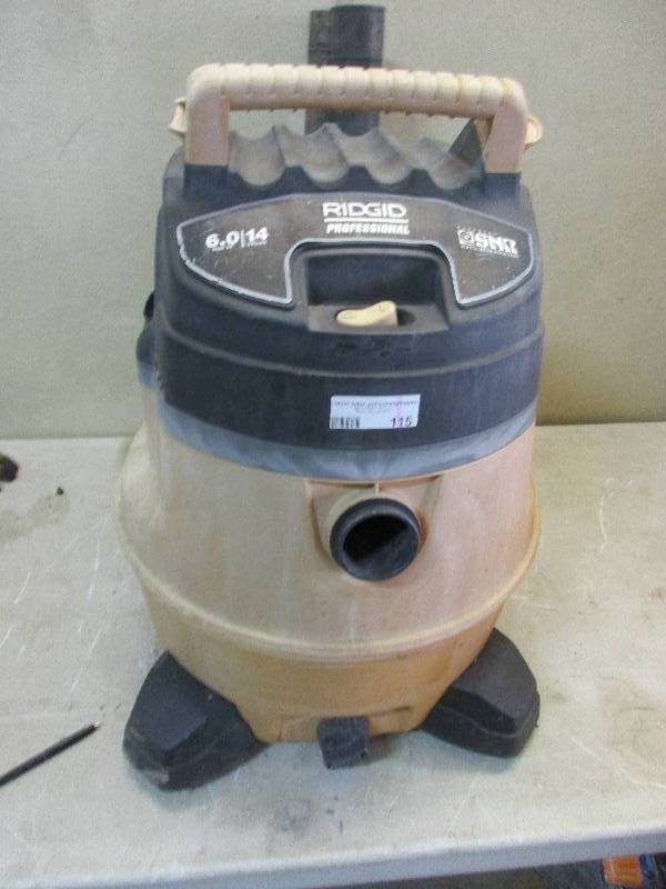 lot 115 image: rigid professional shop vac