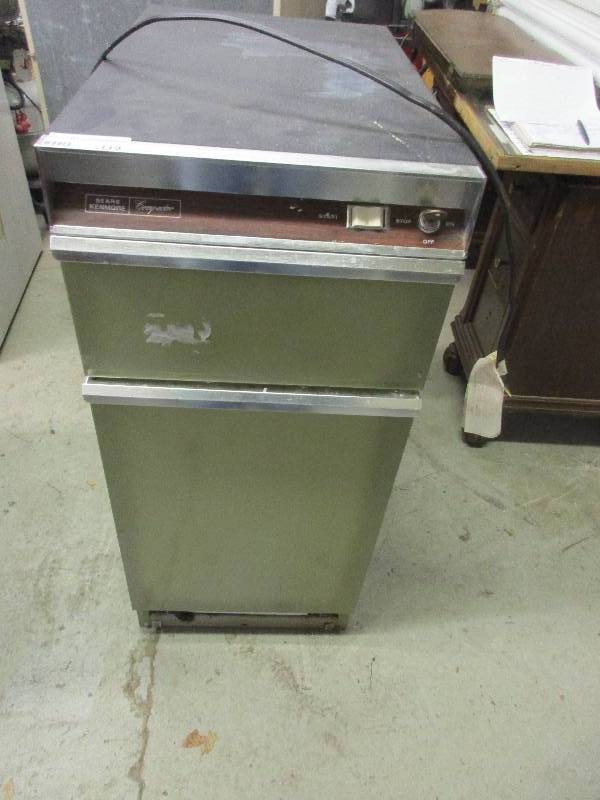 lot 119 image: Kenmore trash compactor