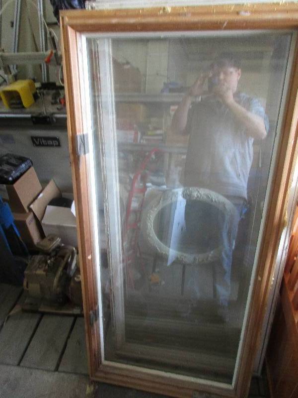 lot 188 image: 5 windows
