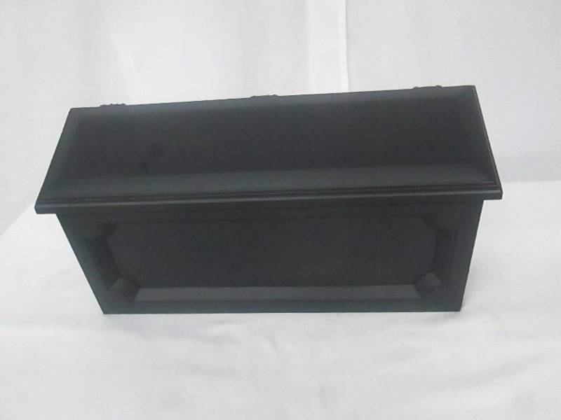 lot 43 image: Solar Group Wall-Mount Horizontal Mailbox