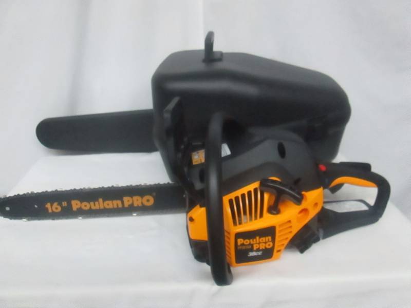 lot 8 image: Poulan Pro 16 Gas Chainsaw