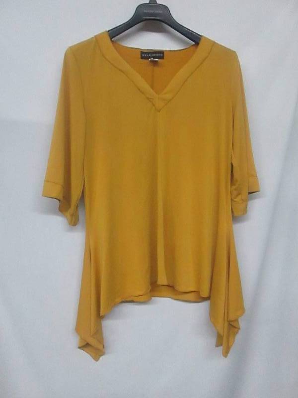 lot 69 image: Wearabouts Misses Knit Sharkbite Tunic