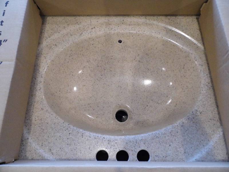 Vanity 22 x 25