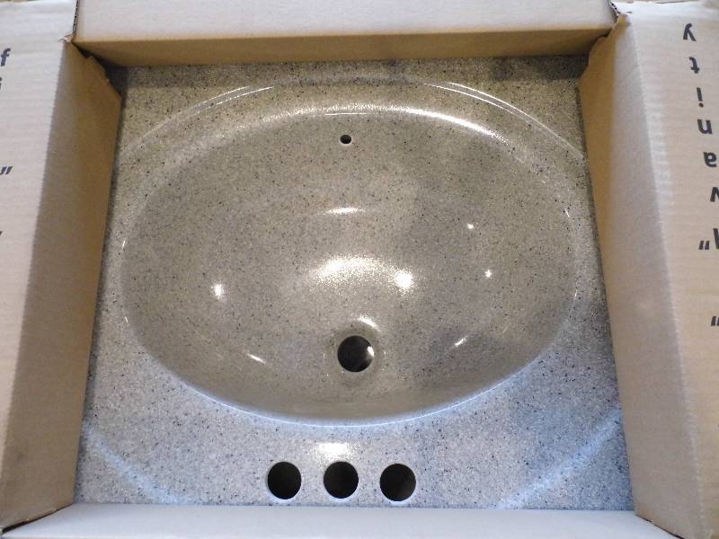 Vanity 22 x 25