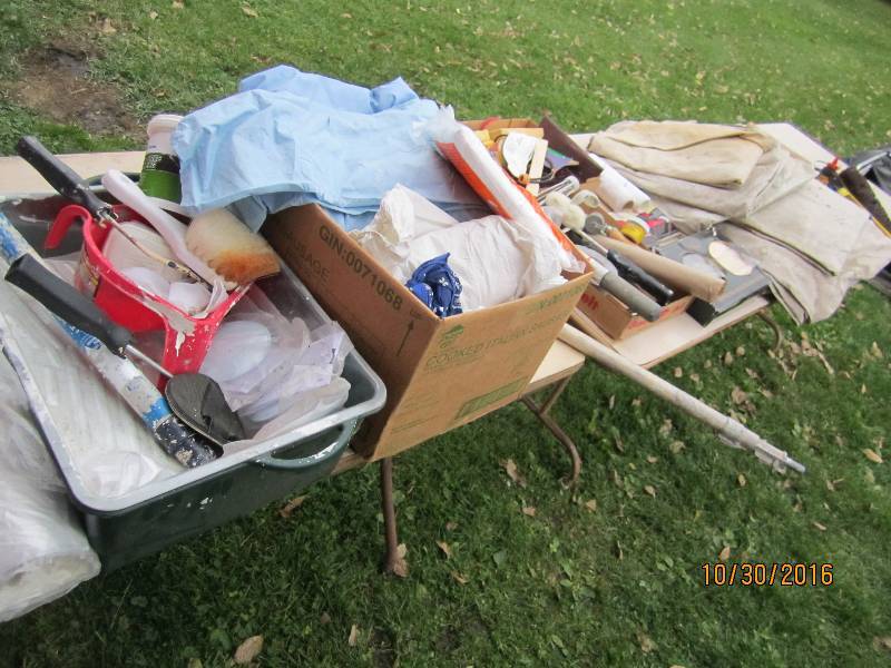 Painters paradise  Huge lot of pa...