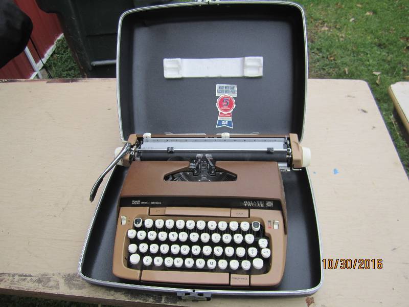 Vintage Smith Corona typewriter...