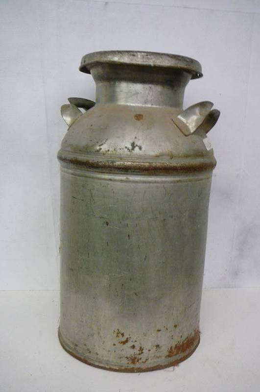lot 16 image: Milk Can