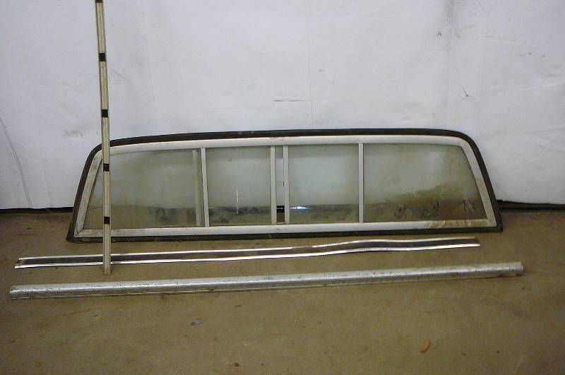 lot 39 image: Chevy Pick-up Parts