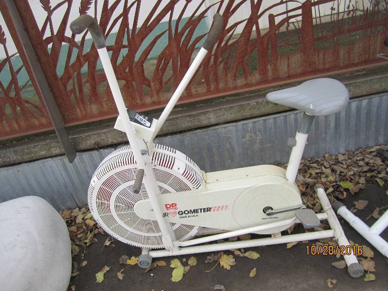 lot 41 image: Air go meter exercize bike...