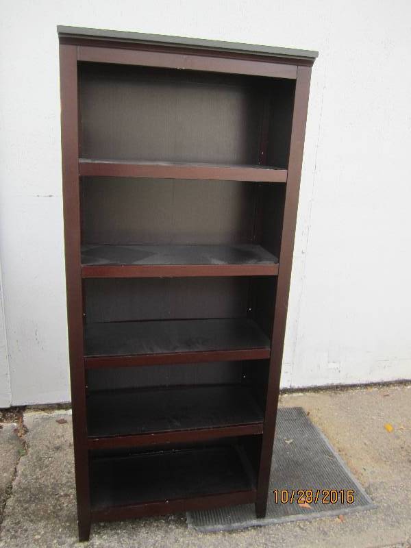 lot 47 image: Bookcase 30.5 wide 6 foot tall...