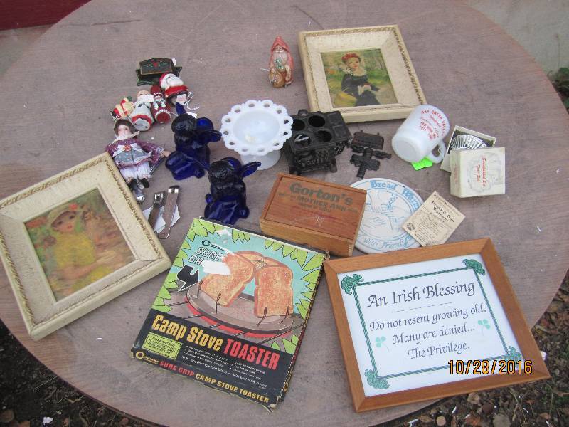 lot 71 image: Lot of vintage and collector items...