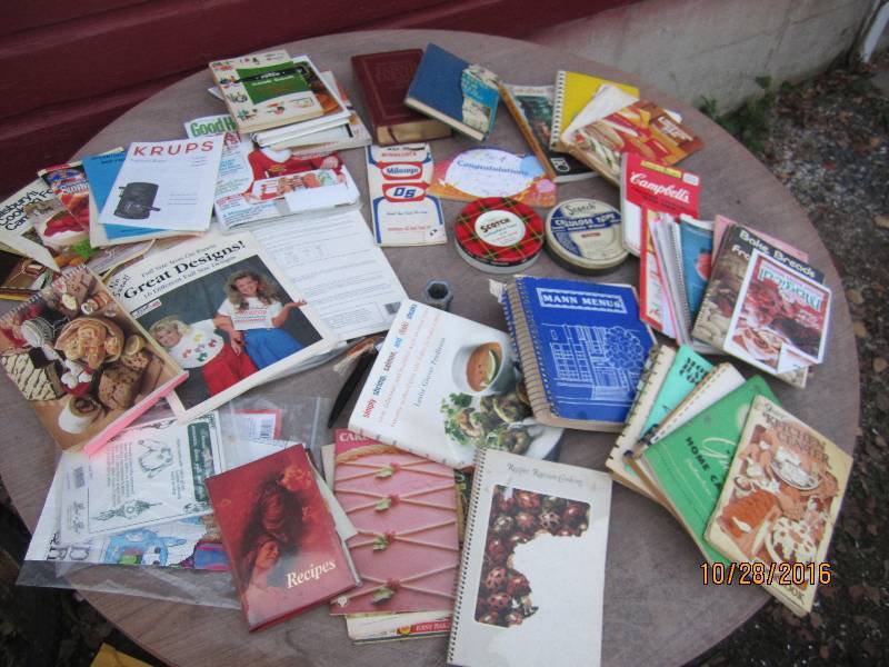 lot 72 image: Lot of sewing and recipe books...