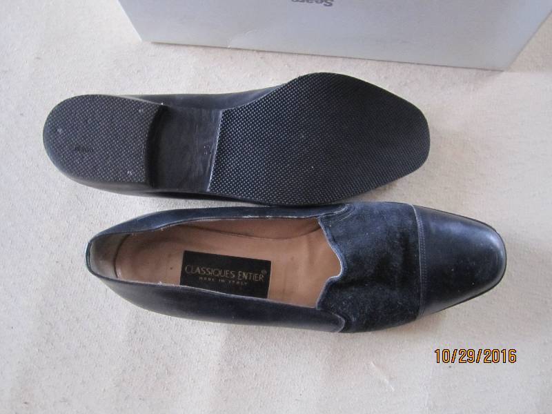 lot 92 image: Ladies Italian shows, new, size 8.5...