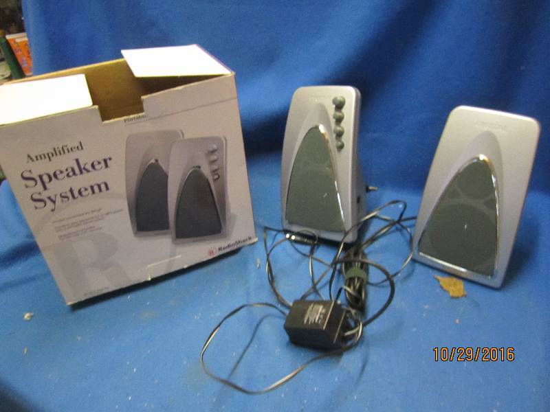 lot 5 image: Portable amplified speakers...