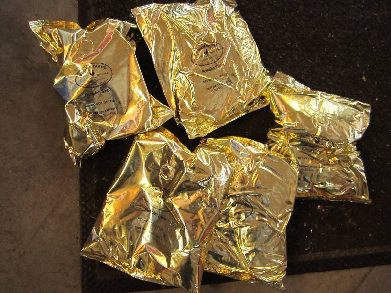 lot 132 image: 5 bags of pumpkins spice coffee...