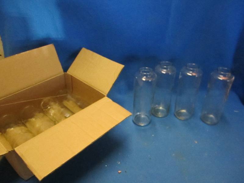 lot 196 image: Lot of decorative glass vases...