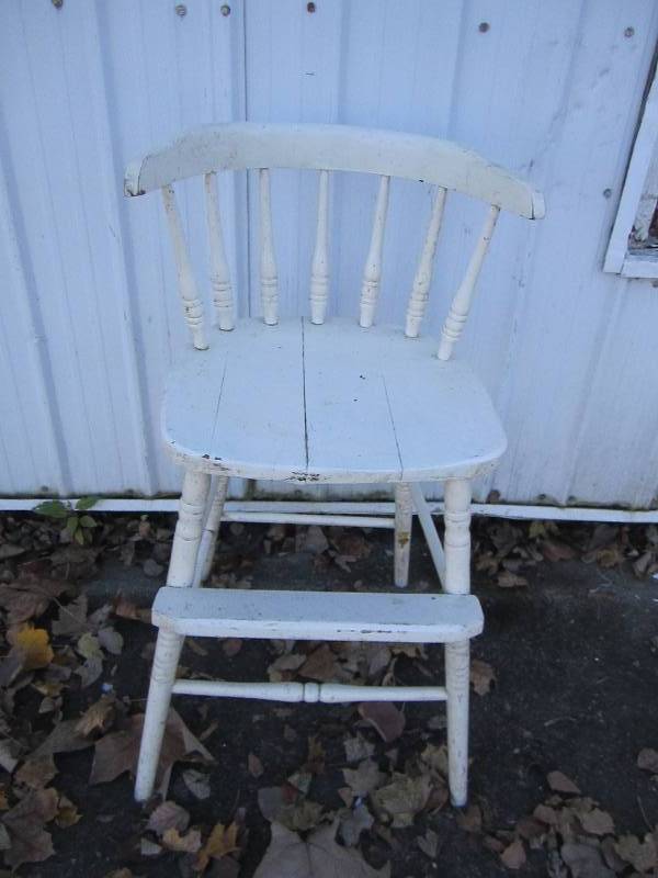 lot 197 image: White wood chair...