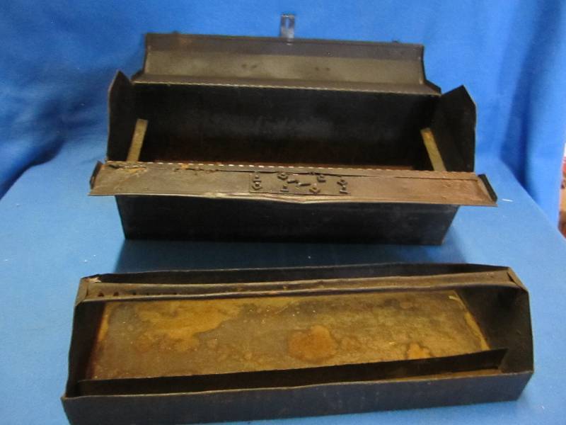 lot 205 image: Old rustic tool box...