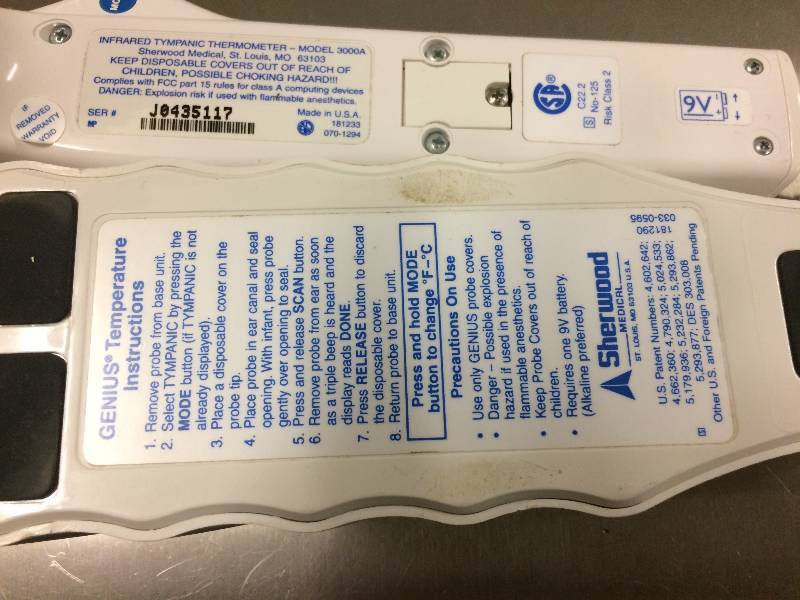 lot 22 image: Accusystems Tympanic Thermometer For Ears Digital White Great Condition