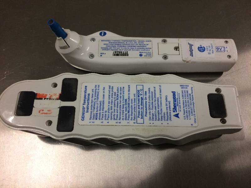 lot 20 image: Accusystems Tympanic Thermometer For Ears Digital White Great Condition