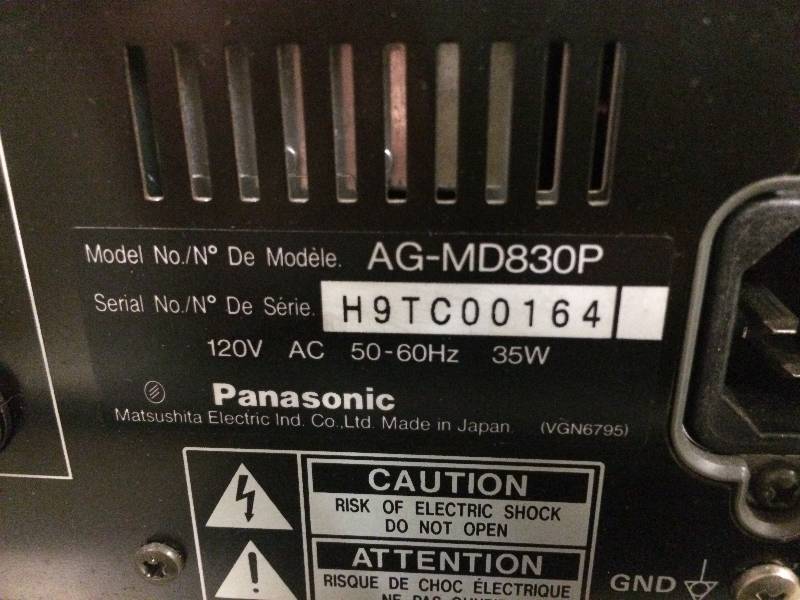 lot 17 image: Panasonic AG-MD830P Medical Video Recorder high quality video and audio recordingplayback S-VHS Hi-Fi Video Cassette Recorder White Great Condition