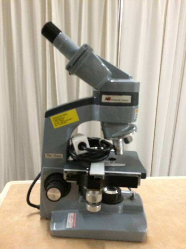 lot 56 image: American Optical One-Sixty Binocular Microscope With 2 Objectives - Super Condition