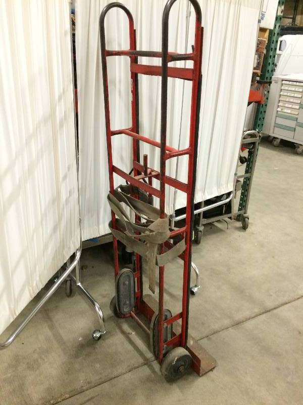 lot 42 image: Appliance Dolly