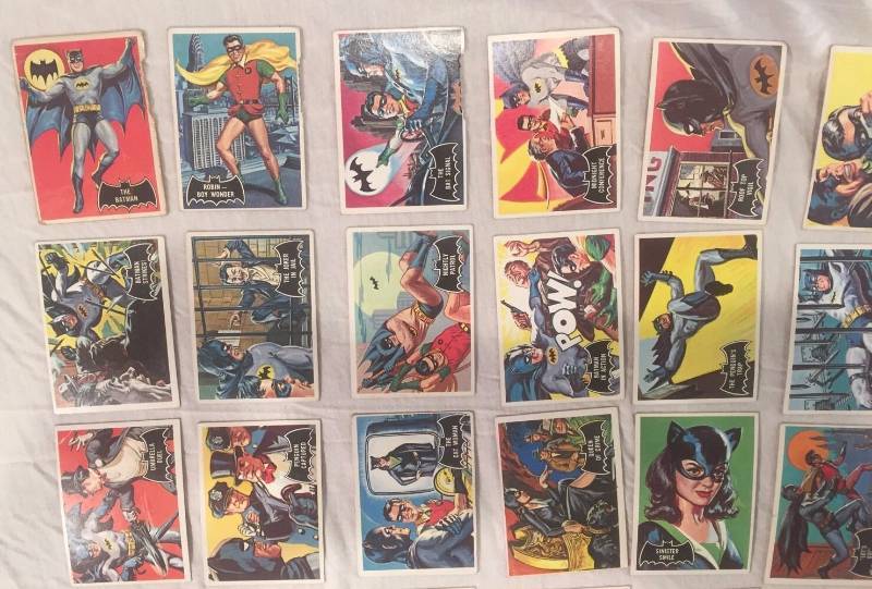 lot 24 image: 966 Batman Black Bat Complete Set All Cards 1-55