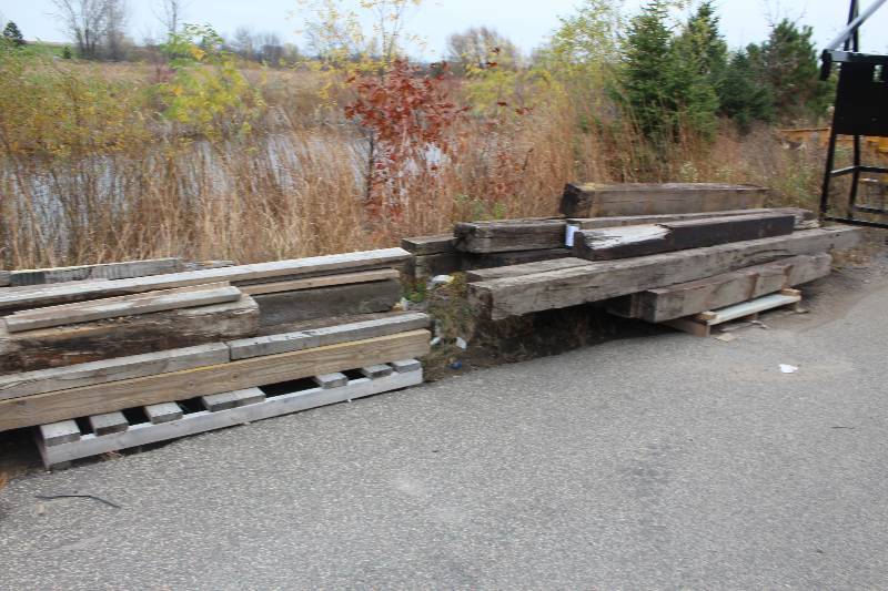lot 219 image: Pallet Lot of (Approximately 20) Railroad Ties