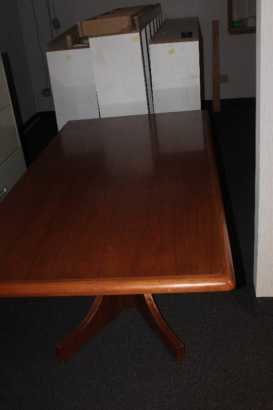 lot 217 image: Conference Table