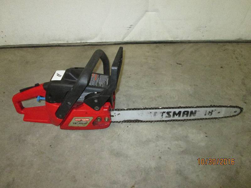 lot 11 image: Craftsman 10 42cc Chainsaw, Has Sp...