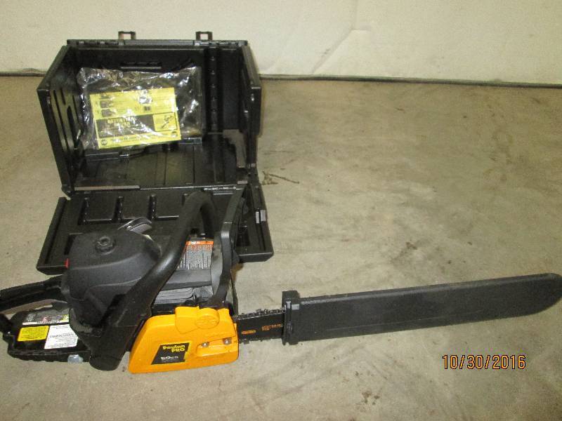 lot 15 image: Poulan Pro Chainsaw, 50cc, 20 Bar,...