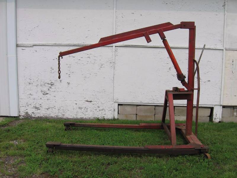 1500# Rolling Cherry PickerEngine ...