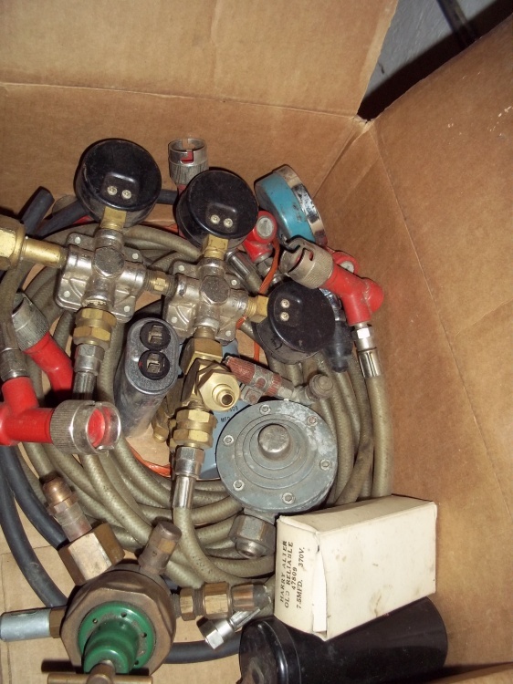 lot 5 image: Pop Cylinder Regulators